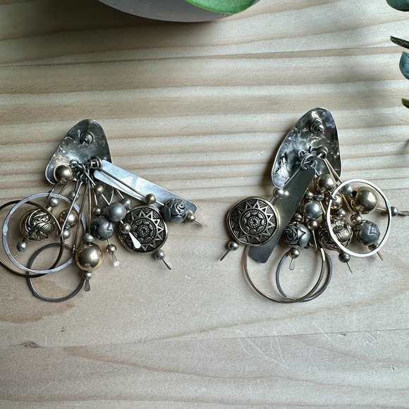 VTG Dangle Earrings 2.75 Inch Southwest Silver Gold Plate Mixed Charms Beads - Picture 4 of 8